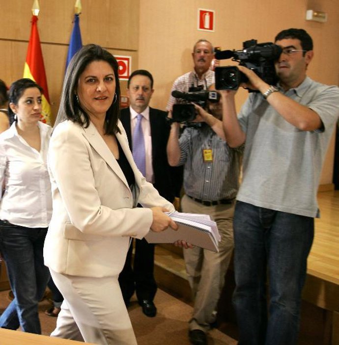 La ministra María Antonia Trujillo auspicia el nacimiento del Observatorio de la Vivienda en Alquiler con vocación de "foro de debat