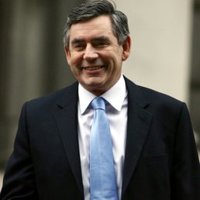 Brown asegura que "no cederá" ante los "socios de Al Qaeda" y pide "unidad y resolución" al pueblo británico