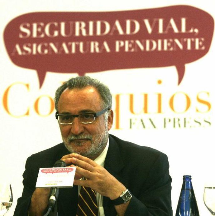 Tráfico financiará el "carné por un euro al día" para jóvenes con dinero de las multas