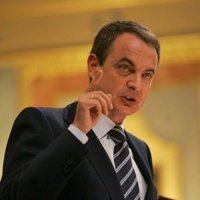 Zapatero destaca que "por primera vez en la historia" llegan más inmigrantes por vía legal que irregulares