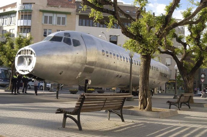 Laboral escena prorroga hasta el 26 agosto la exposición del Avión Nave Cultural en la Ciudad de la Cultura