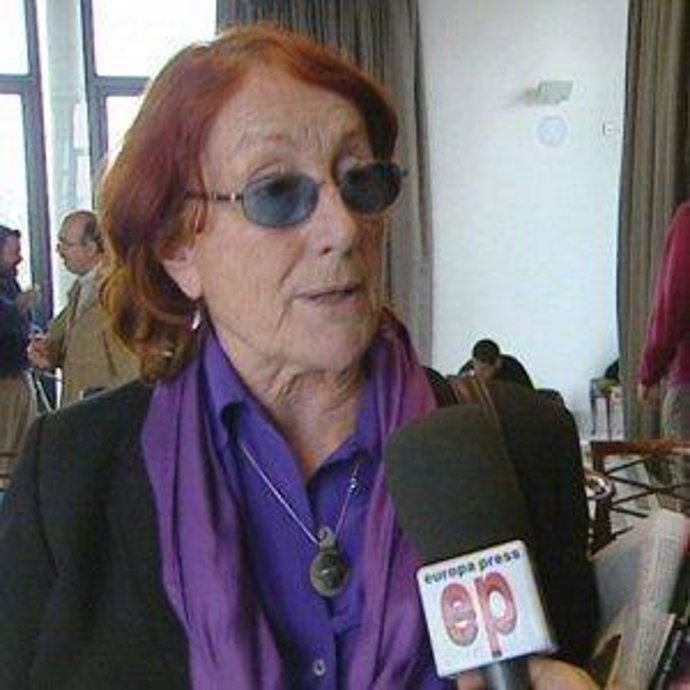 Rosa Regàs dimite como directora de la Biblioteca Nacional