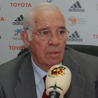 El debut de Albiol y Riera y el regreso de Puyol, novedades en la lista de Aragonés para el partido contra Dinamarca