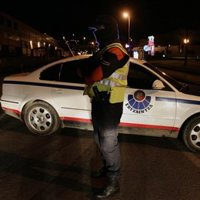 Desconocidos lanzan cócteles molotov contra la Tenencia de Alcaldía y el Juzgado de Paz de Pasaia (Guipúzcoa)