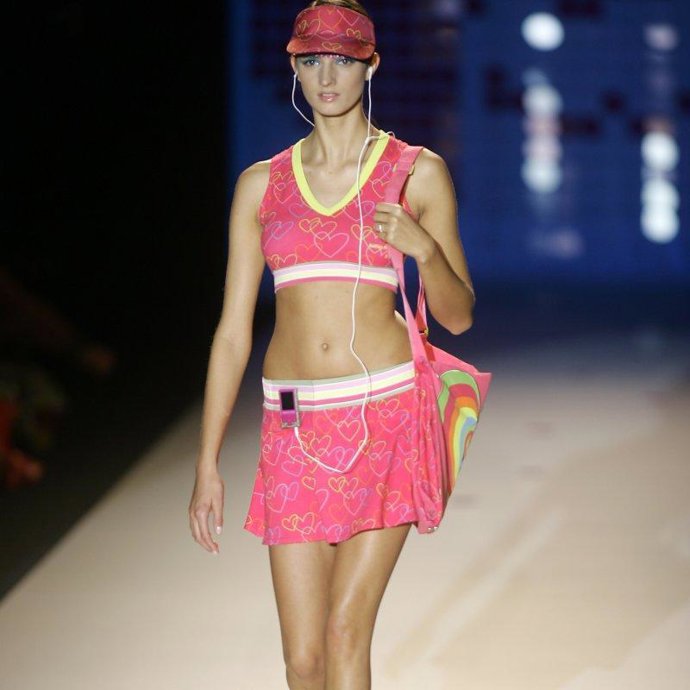 Más de 40 empresas y diseñadores de Castilla y León presentan sus colecciones en la VII Pasarela de la Moda de CyL