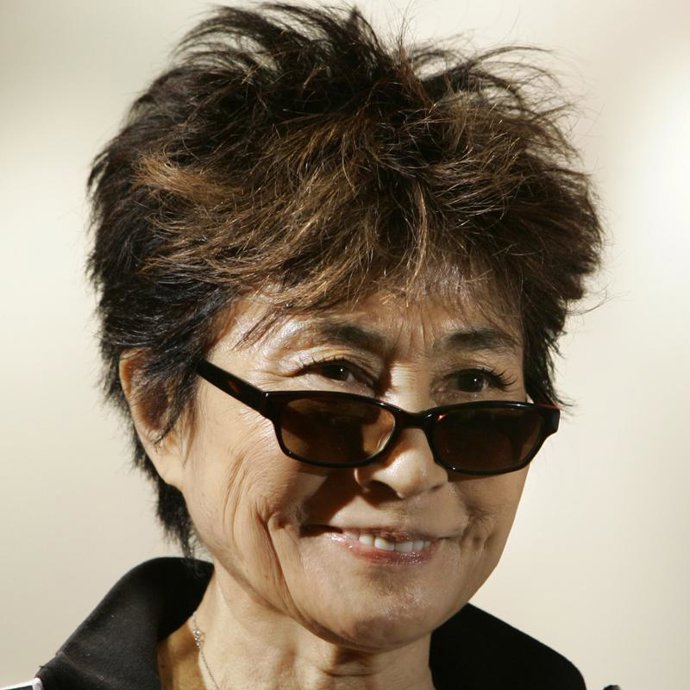 Yoko Ono desvela la Torre de Paz en Islandia 