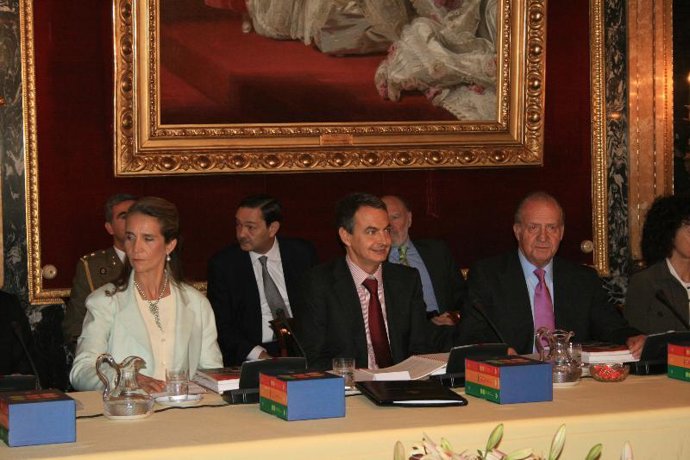 El Rey Juan Carlos destaca la "extraordinaria expansión internacional" del español y dice que "lo mejor está aún por llegar"