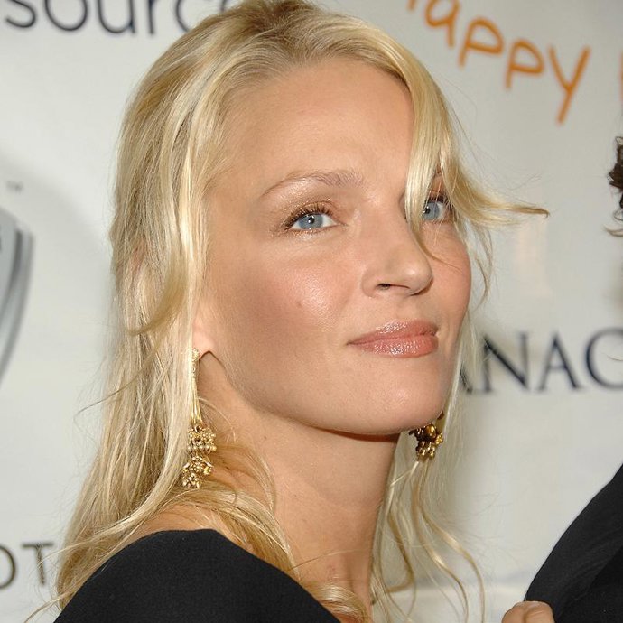 Encausan al acosador de la actriz Uma Thurman 