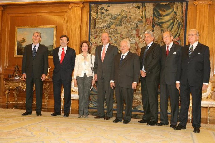 El rey recibió hoy en audiencia al consejo de administración de Unidad Editorial encabezado por su presidenta, Carmen Iglesias