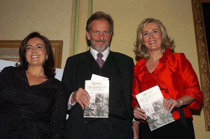 Nieves Herrero presentó un libro sobre Irene de Grecia