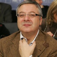 Blanco dice que el "despiste" de Rajoy le hace proponer medidas ya adoptadas por el PSOE 