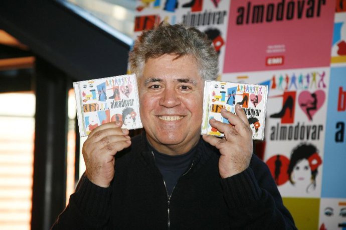 Pedro Almodóvar repasa en un doble CD la banda sonora de todas sus películas