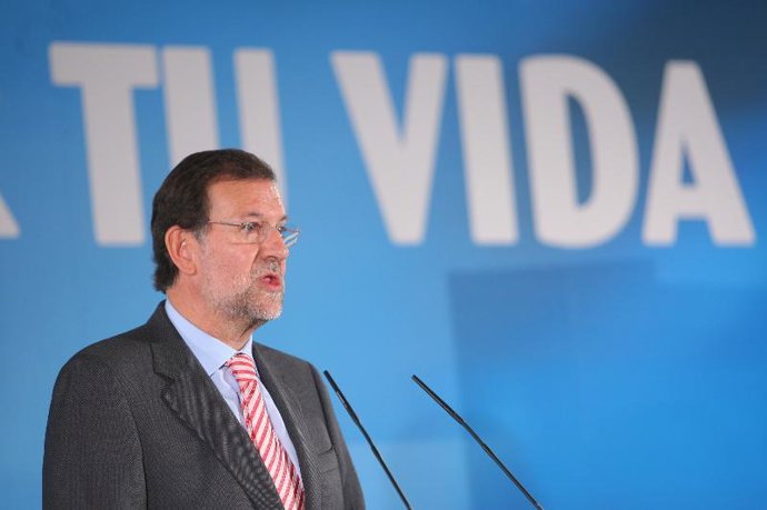 Mariano Rajoy se compromete a generalizar las guarderías y dar un tratamiento fiscal especial a las mujeres