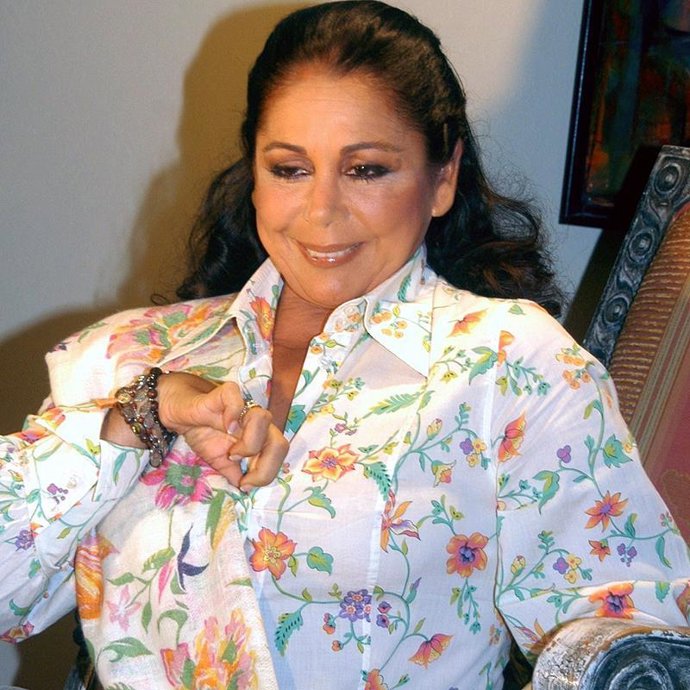 Isabel Pantoja: "Hablo con Julián tres minutos al día, que es el tiempo que le permiten"
