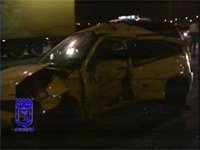 Un hombre de 30 años muere atropellado en la M-40 al salir de su coche para auxiliar a otro conductor