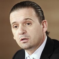 Mijatovic cree muy importante "a nivel psicológico" viajar a Barcelona con cuatro puntos de ventaja