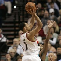 Portland prosigue ante Hornets su racha triunfal con buena aportación de Sergio Rodríguez