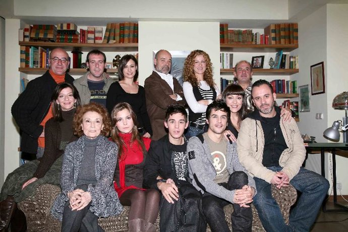 La familia más popular de la pequeña pantalla llega a Telecinco