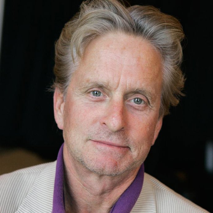 Michael Douglas presta su voz a las noticias de la NBC