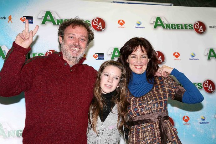María Isabel debuta en el cine con "Ángeles, S.A.", una película familiar que mezcla "drama, humor y fantasía"