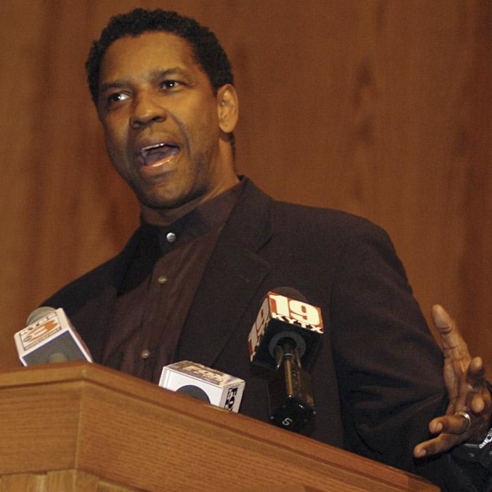 Denzel Washington dona un millón de dólares a la Universidad Wiley College