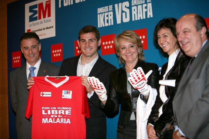 Iker Casillas se solidariza con las víctimas de la malaria