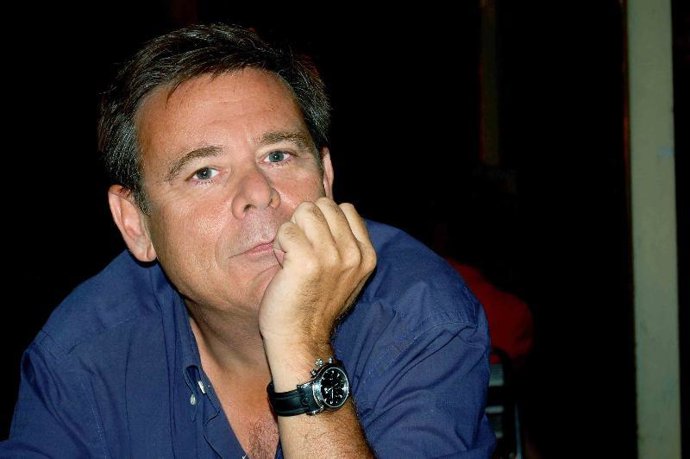 El autor, Gómez Rufo