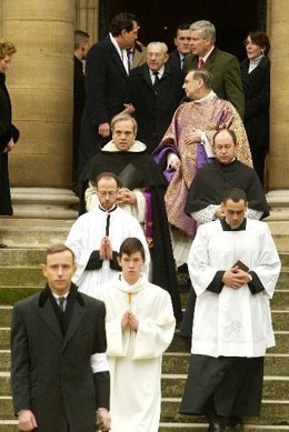 La Misa se celebró en la Capilla Expiatoria de París.