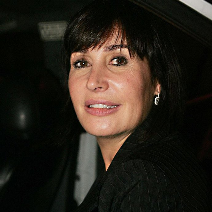 Carmen Martínez Bordiú se ofrece para interpretar a Benazir Bhutto en el cine