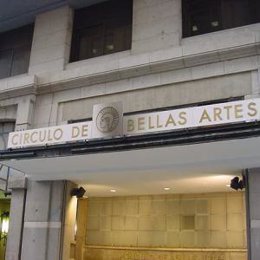 Acceso al Círculo de Bellas Artes de Madrid