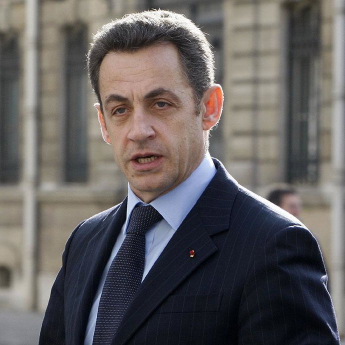 La popularidad de Sarkozy se hunde en una encuesta de 'Le Figaro' lastrada por su aireada intimidad