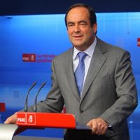 Bono envía un mensaje de móvil a Solbes que comenzaba con las palabras "Pedro, te lo has merendado"