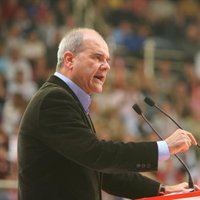 Chaves llama a la participación y dice que votar PSOE es apoyar "progreso y futuro" para Andalucía y España