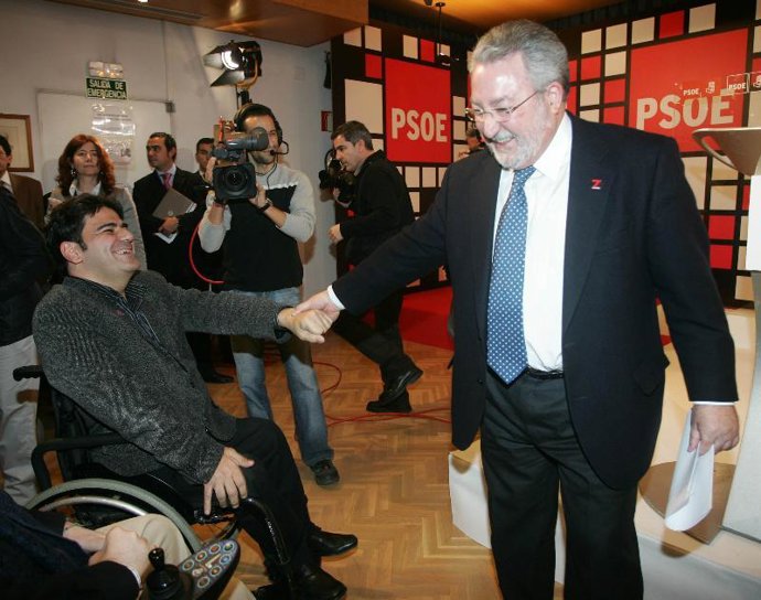 El ministro, hoy en un acto con profesionales de la Sanidad.