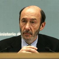 Rubalcaba desea "lo mejor" a Zaplana en términos personales y políticos