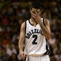 Navarro acribilla a los Kings con 11 de sus 22 puntos en el cuarto final para guiar a Memphis al triunfo