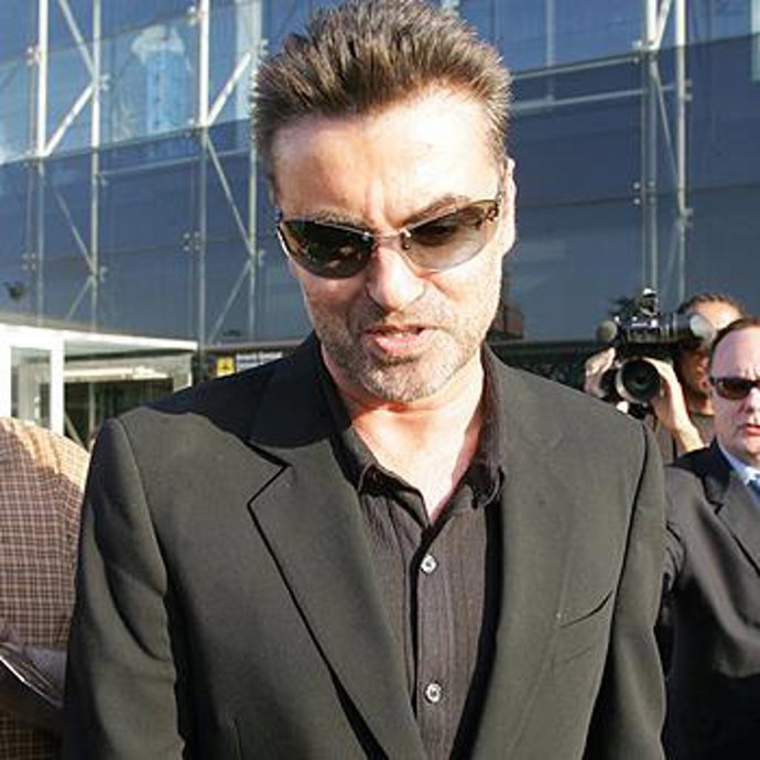 George Michael: "Si quisiera llegar a ser bueno en la televisión, podría"