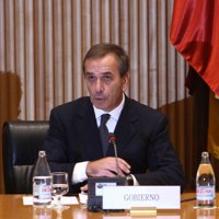 Alonso reta al PP a que aclare si apoya o no el abastecimiento de agua a Barcelona "para necesidades básicas"