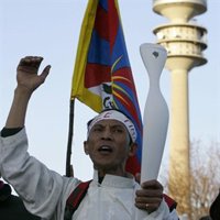 Veinte monjes tibetanos, detenidos en el noroeste de China
