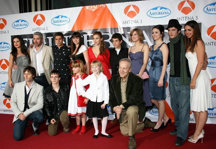Los protagonistas de "El Internado".
