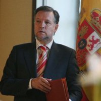 Iglesias apoya el trasvase porque "no se puede vivir sin beber" pero "sí sin regar o fomentar el turismo"