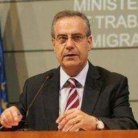 Corbacho aboga por incentivar el retorno de los inmigrantes ante la crisis de empleo