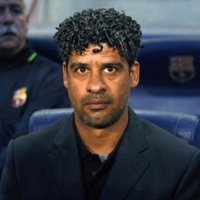 Rijkaard acaba "una noche triste"