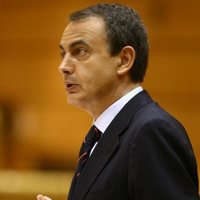 Zapatero felicita por teléfono a Chacón por el nacimiento de su primogénito