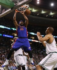 Boston da el primer paso en la final de su conferencia