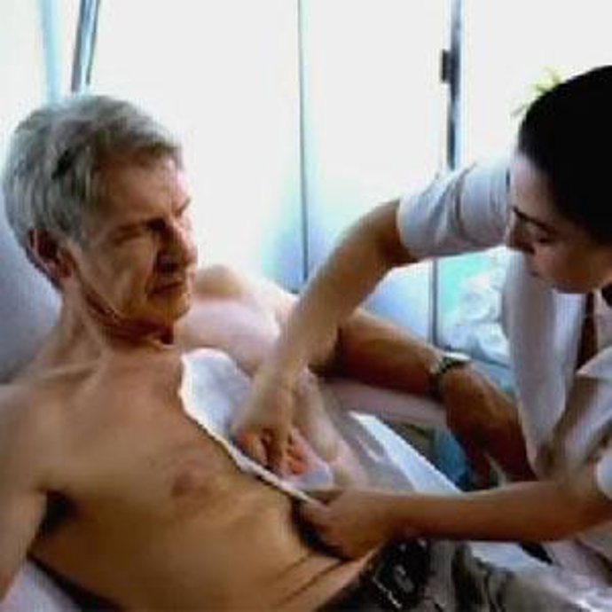 Harrison Ford se depila el pecho contra la deforestación del Amazonas
