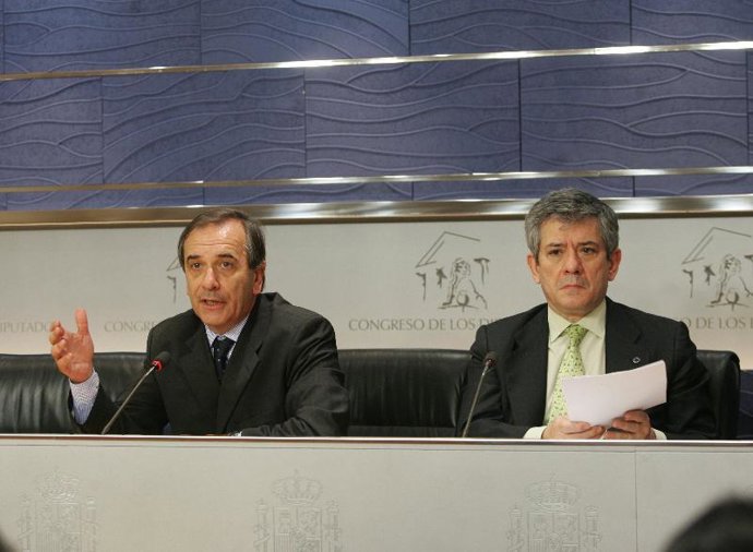 José Antonio Alonso y Enrique Barón,hoy en Madrid