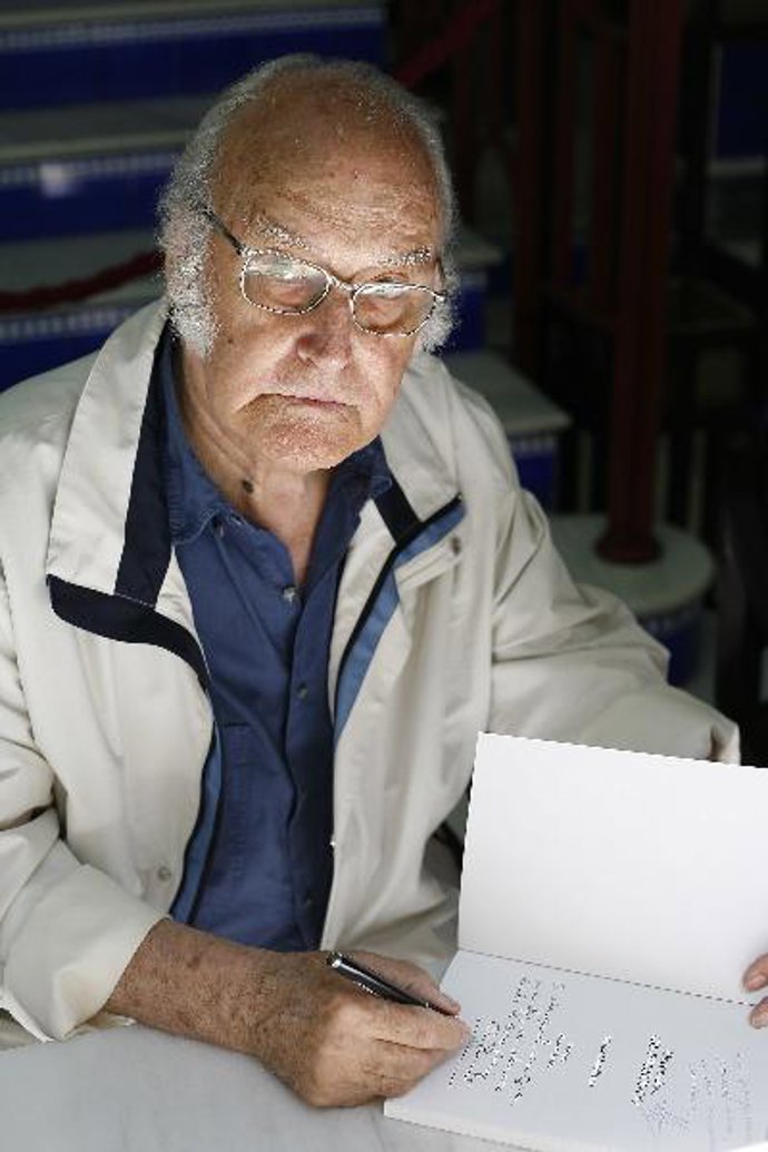 Gil Parrondo