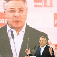 La ponencia del PSOE incluirá el reconocimiento del derecho al voto para los inmigrantes en las municipales