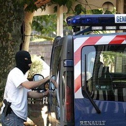 policia-francesa-gendarme-recurso
